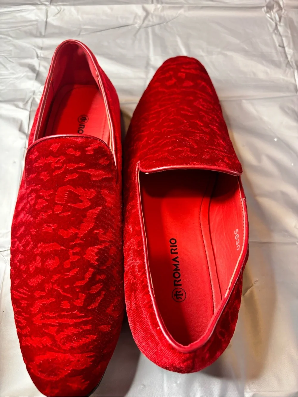 Roma Rio Men’s Red Velvet Floral Jacquard Smoking Loafers Size 8
